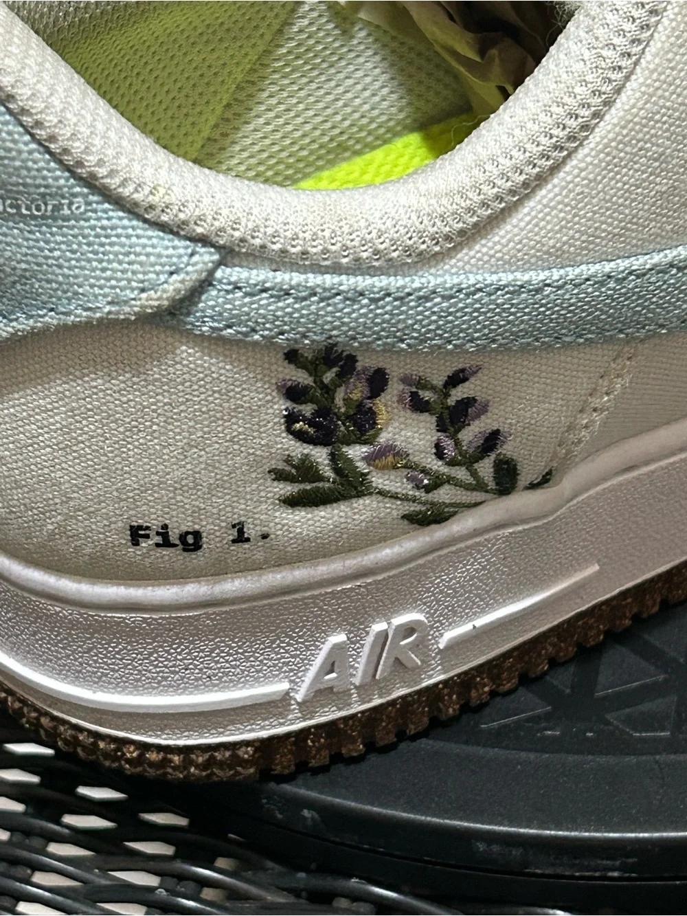Size 8.5 Nike Air Force 1 ‘07 SE Indigo CZ0269-100